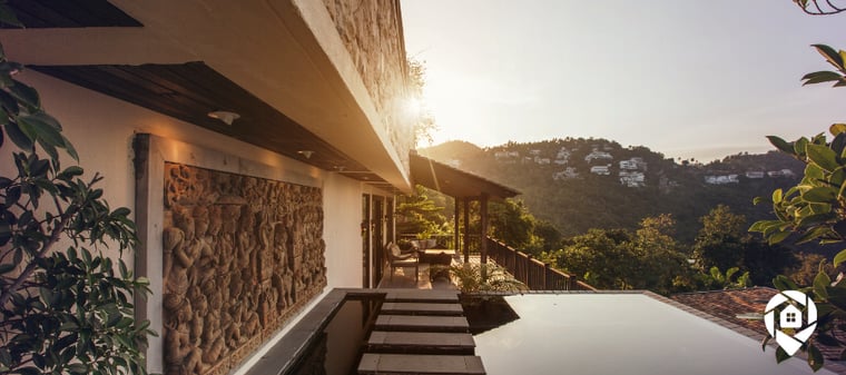 Luxury treehouse rental with mountain views at Bolt Farm, showcasing short-term rental investment success in Tennessee.